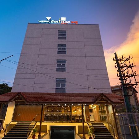 Vera By Bisque Hebbal - Manyata Tech Park Бангалор Экстерьер фото